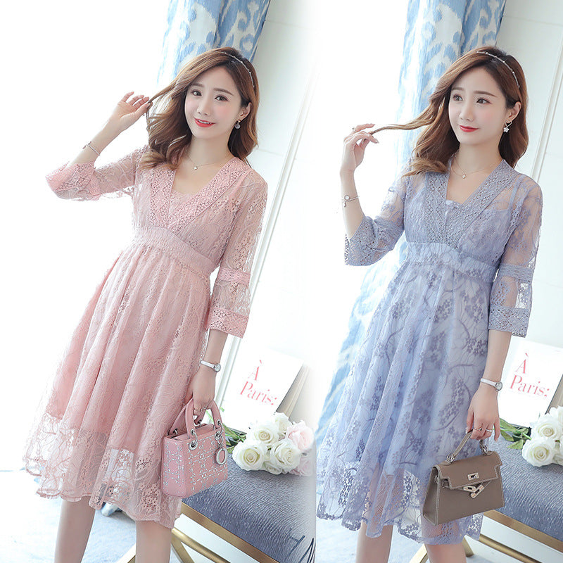 Two-Piece Lace Maternity Dress