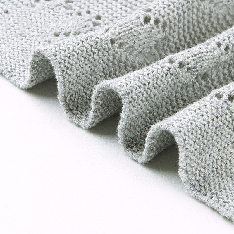 Knitted Baby Heart Hollow Windproof Blanket